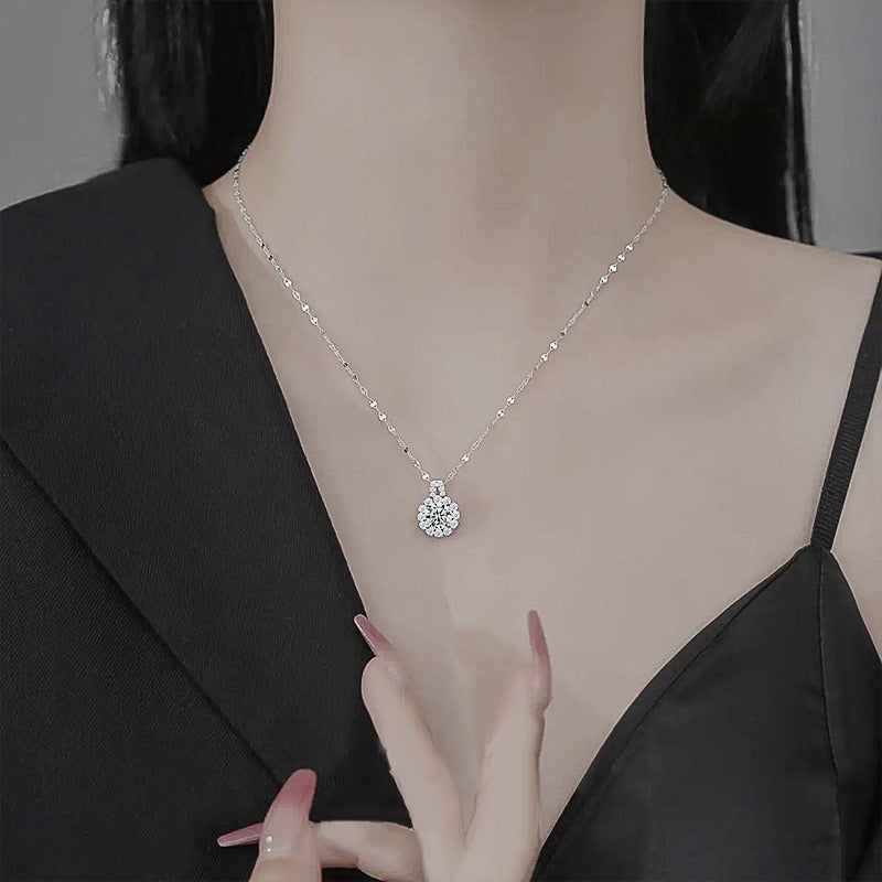 ( 🎁 🌹Alla hjärtans dag heta rea 🌹🎁)🔥 49% RABATT 💕 S925 Sterling Silver Moissanite solros hänge halsband
