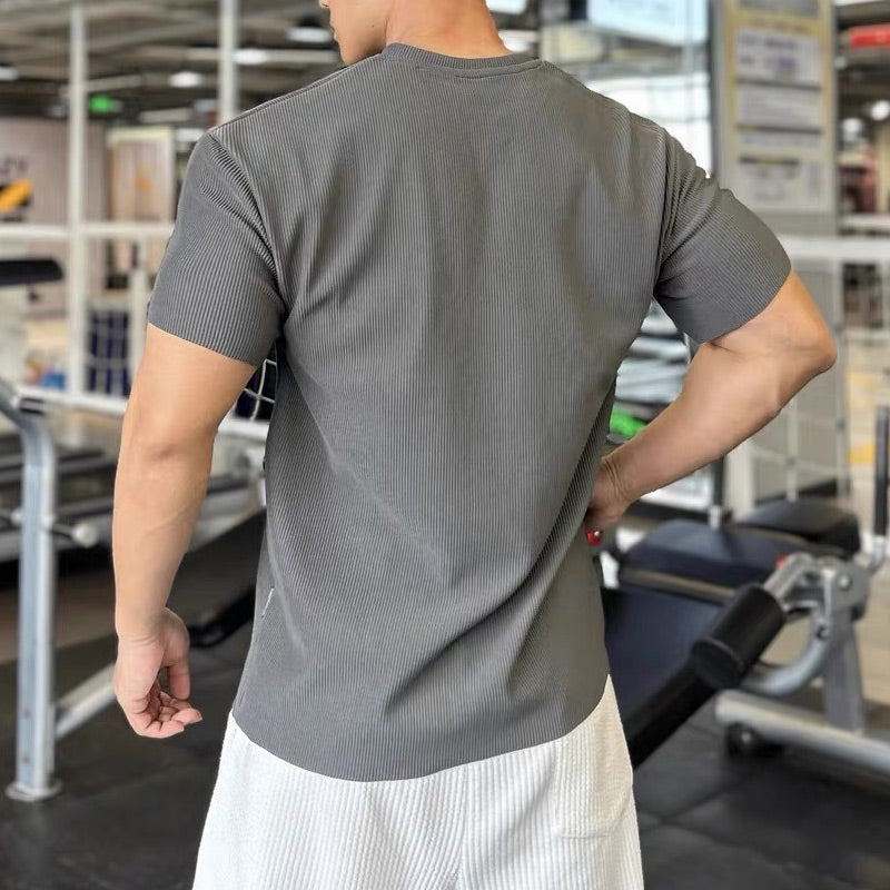 V-ringad kortärmad T-shirt för män för atletisk träning