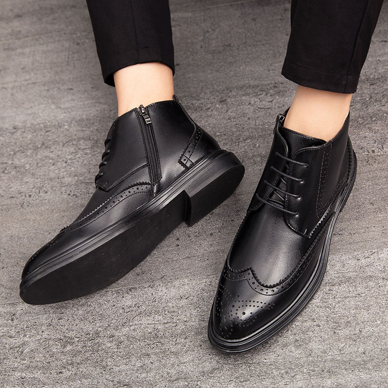 Snörning och snidade Wingtip Brogue-stövlar för män