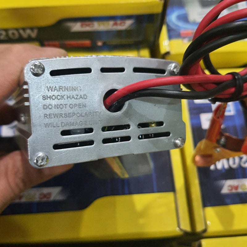 đ„DC 12V till AC 220V bilinverterare