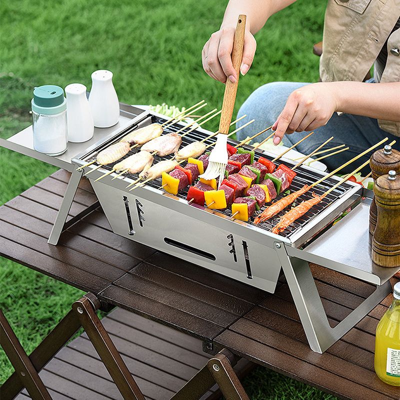 đ„Den hopfĂ€llbara utomhusgrillen i rostfritt stĂ„l