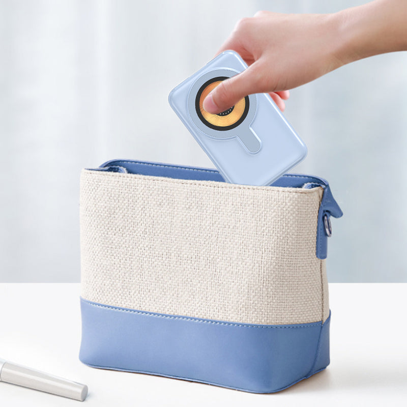 đ„Magnetisk powerbank med stativ och kabel