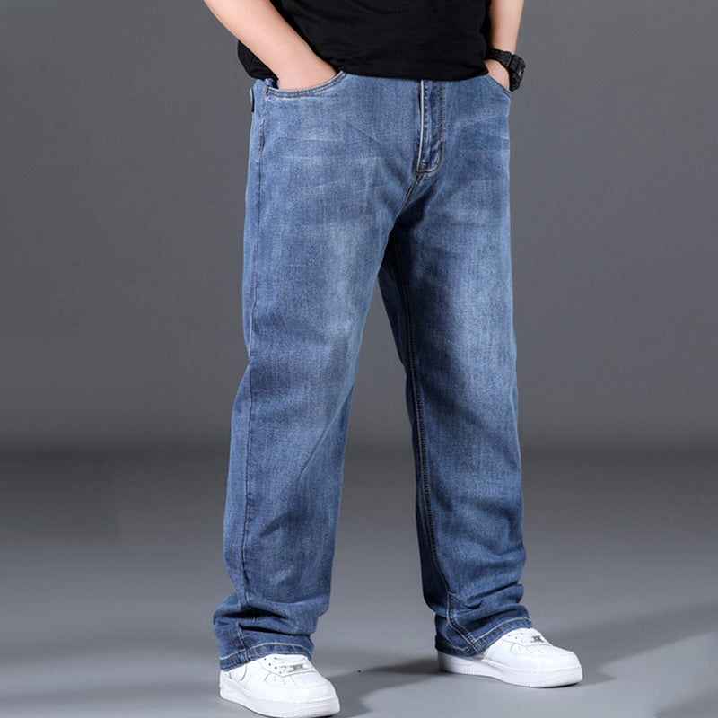 đ„Snygga, lösa jeans med hög stretch och raka ben
