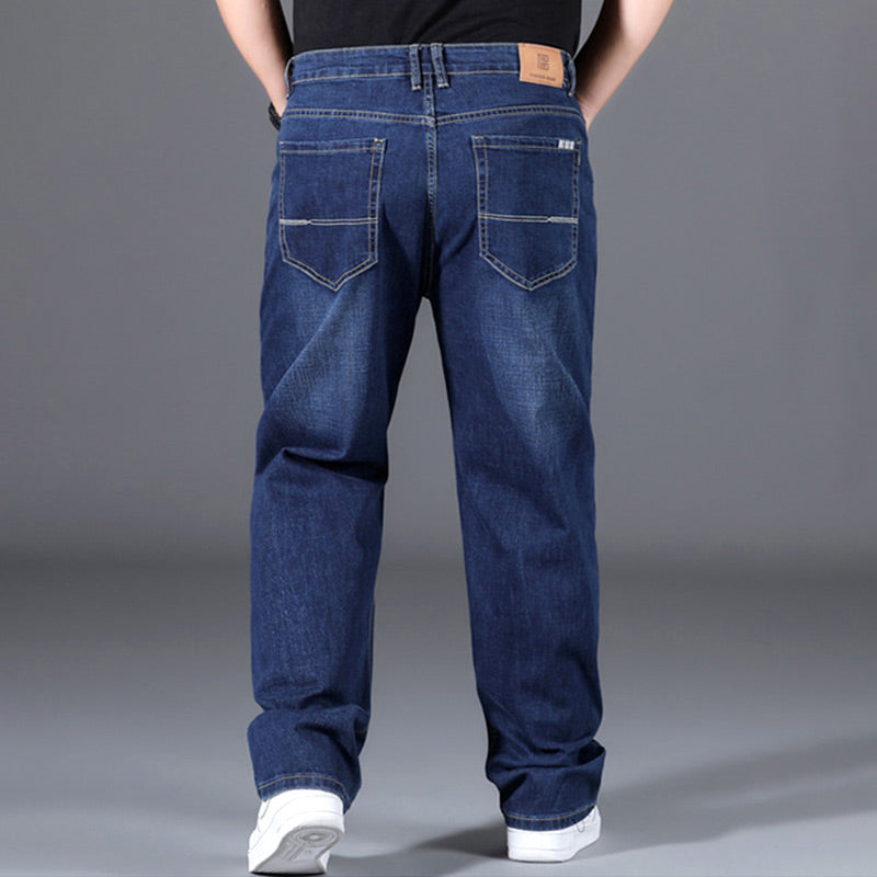 đ„Snygga, lösa jeans med hög stretch och raka ben