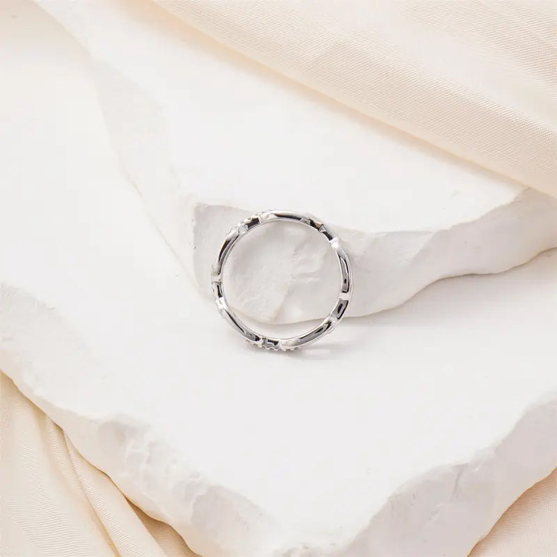 đ 50% RABATT! âš Gnistrande Ăppen Ring med Kubisk Zirkonia â Elegant Design, Justerbar & Perfekt För BĂ„de Vardag & Fest đ