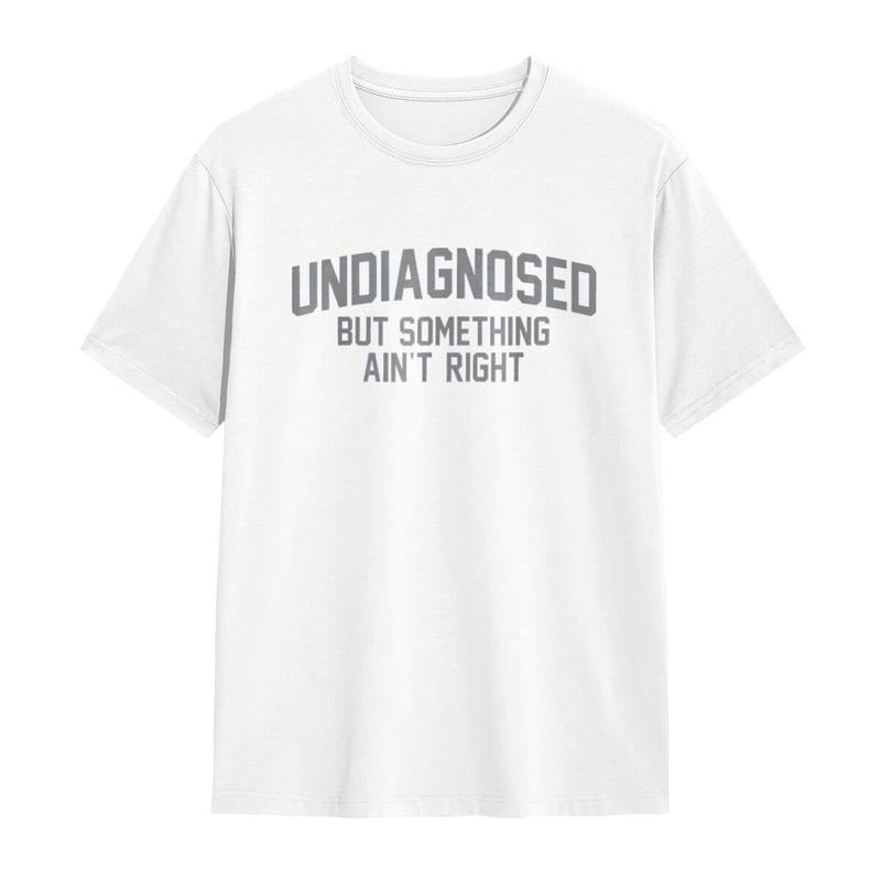 👕 50% RABATT! 😄 Rolig t-shirt med "Undiagnosed"-slogan – Kvick, mjuk & perfekt samtalsstartare – Bomullskvalitet, avslappnad passform – idealisk för vardag eller som gåva 🎤