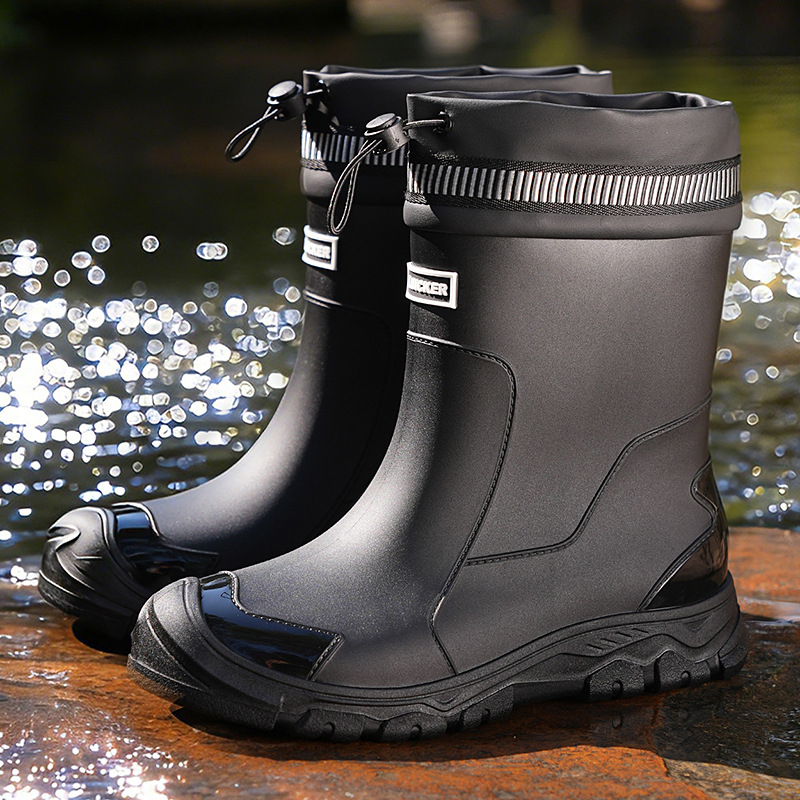 đ§ïž 50% RABATT NU! đą Unisex Mid-Calf Waterproof Rain Boots â HĂ„llbara & HalksĂ€kra â Perfekt för Regniga Dagar & UtomhusĂ€ventyr â LĂ€tta att Rengöra đ§