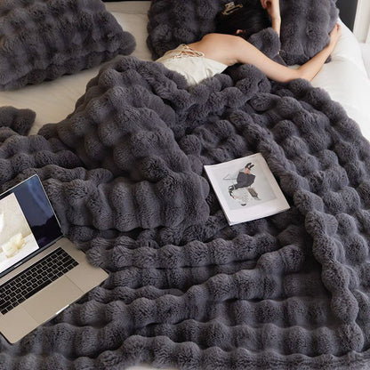 🛋️ 50% RABATT! 🔥 Mjuk Fluffig Filt – Varm, Lätt & Perfekt För Mysiga Stunder På Julen 🎄