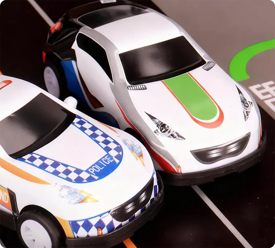 🎄 JULKAMPANJ 50% RABATT! ✨ 48 Minibilar med Inbyggt Garage - Interaktiv Lek med Ljudeffekter och Racerspår för Barn 🚗🎪