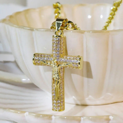 ✝️ 50% RABATT! 🙏 Halsband med Jesuskrucifixhänge – Klassiskt Design, Högglans Finish & Perfekt Som En Meningsfull Accessoar Eller Gåva 🕊️