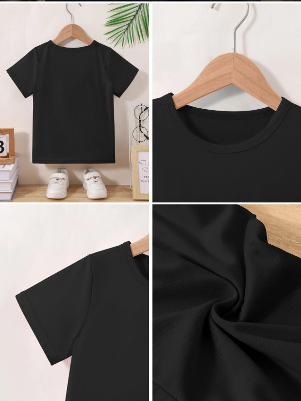 Kortärmad t-shirt för pojkar med 67 bokstäver – antibakteriell design