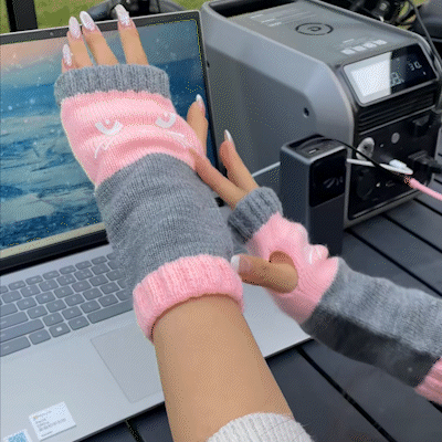 ⚡Julrea 50 % rabatt!🔥Varma och mysiga🧤Stickade fingerlösa handskar för kvinnor med sött kattmönster