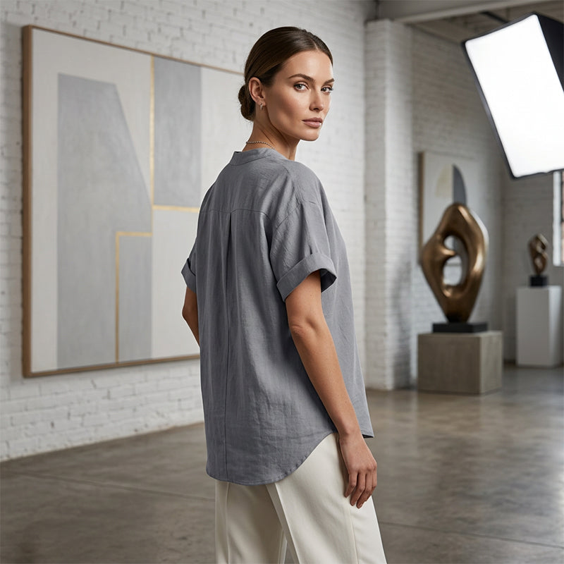 🌸Vårrea 50 % rabatt👕Modetopp i enfärgat tyg med korta ärmar