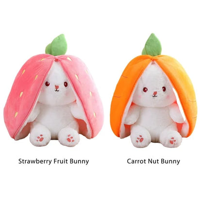🔥50% rabatt under en begränsad tid🔥Strawberry Bunny förvandlades till en liten kanin 🎀 Fruktdocka plyschleksak 🐰
