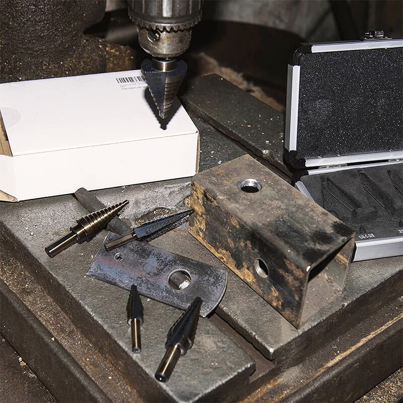⚙️ 50 % RABATT 🗼 Pagodaformad borrsats med aluminiumförvaringslåda, skarpa borrar, perfekt för olika borrjobb 🧰