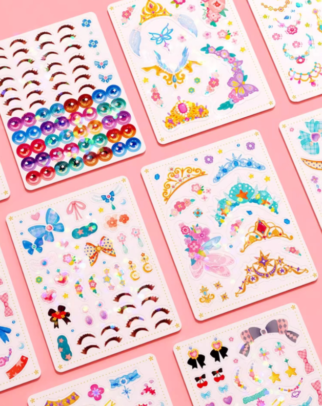 👑 SISTA DAGEN 50% RABATT! ✨ Fantasy 3-i-1 Prinsesspelset - Inkluderar Kronor, Trollspön & Smink för Oförglömlig Rollspelslek 🧚‍♀️✨
