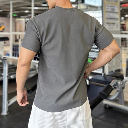V-ringad kortärmad T-shirt för män för atletisk träning
