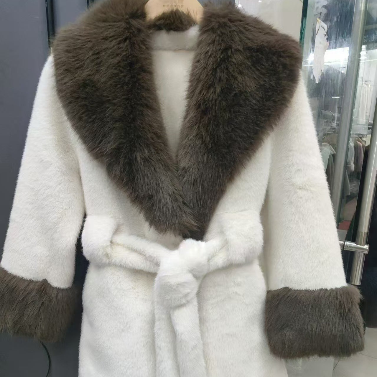 ❄️ Vinterspecial ❄️ Konstgjord minkpäls Varm kappa