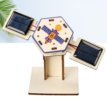 🚀Kreativa modeller av artificiella satelliter i rymden🌍
