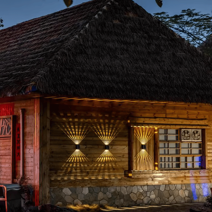 ✨Sista dagen 50% OFF☀️4 LED Solar Färgglada vägglampor Utomhuslampa Vattentät