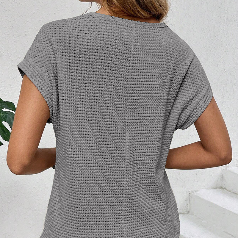 👕 60% RABATT! 🧶 Stickad Mesh T-shirt med Korta Ärmar – Andningsbar, Lätt & Perfekt För En Ledig Sommarlook ☀️