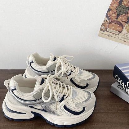 👟 50 % RABATT UNDER BEGRÄNSAD TID! ✨ Casual sneakers med tjock sula – lätta, i ventilerande mesh, i retrostil 🍂