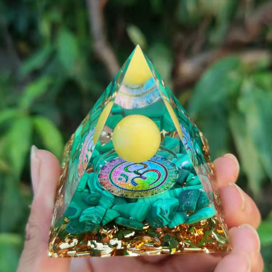 🔥Pyramid Shape Resin Crushed Stone Ornament