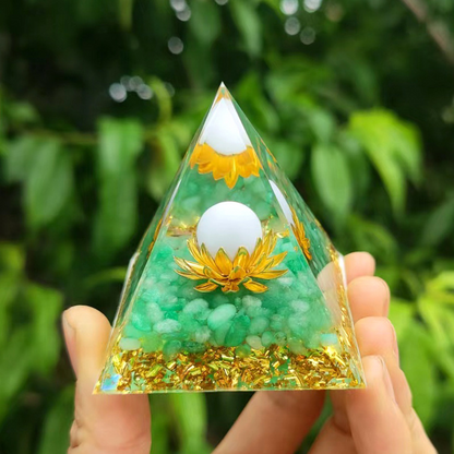 🔥Pyramid Shape Resin Crushed Stone Ornament