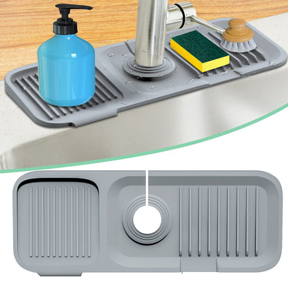 🚰 50 % RABATT NU! ✨ Justerbart Silikon-Stänkskydd för Diskbänk – Stoppa Vattenstänk & Håll Köksbänken Torr och Ren 🏠💧