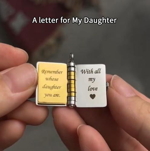 🔥Mest populärt🔥Bokformat halsband för döttrar