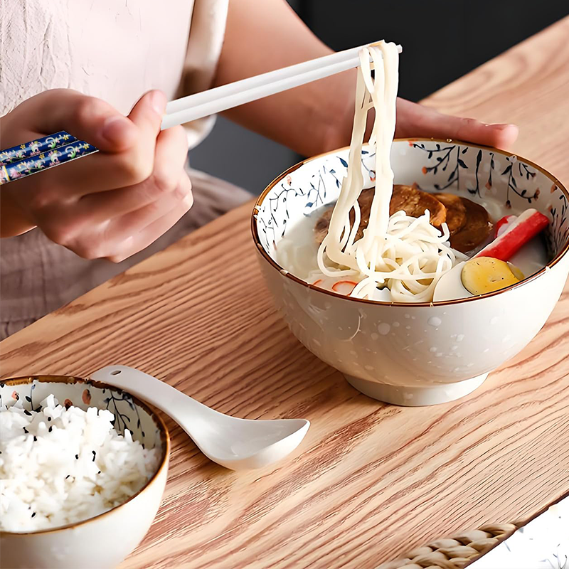 🌿🌿Set med ätpinnar i högkvalitativ keramik