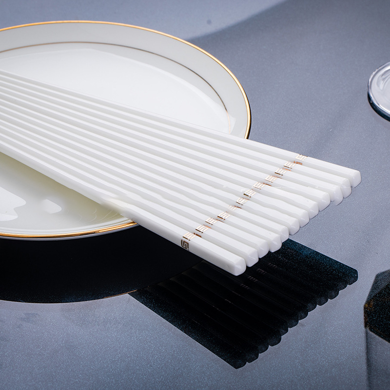 🌿🌿Set med ätpinnar i högkvalitativ keramik