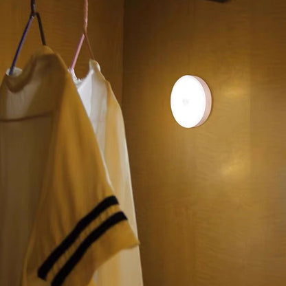 ✨55 % RABATT✨Kompakt nattlampa för hemmet med rörelsesensor