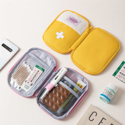 💥Rea 49% rabatt🔥Bärbart medicinkit för resefickor