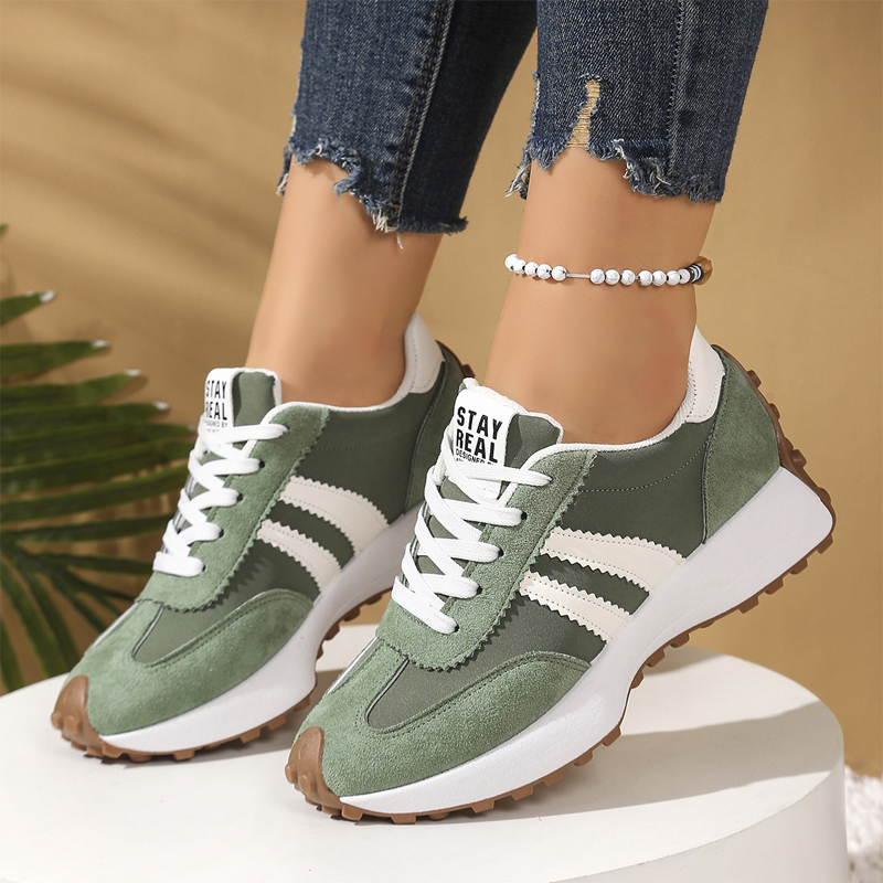👟💥 63% RABATT! | Låga Casualskor för Damer – 4cm Plattform, Retrodesign & Halksäker!