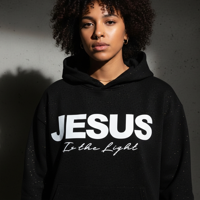 Trendig hoodie med glittrande paljetter och “JESUS is the Light“