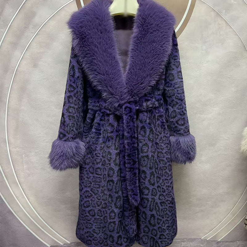 Fluffig fuskpälskappa med leopardmönster och bälte för damer
