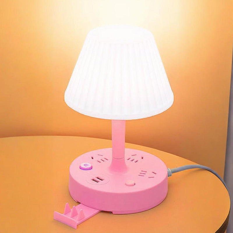 🔥50 % RABATT NU! ✨Bordslampa med USB-port och uttag