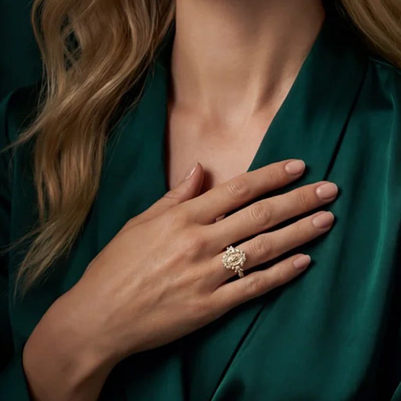 ✨🔥Elegant ring med Jungfru Maria-emblem💍