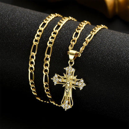 ✝️ 60% RABATT! ✨ Guldkrucifixhalsband – Detaljerat INRI-motiv, justerbar figarokedja och glittrande finish 💛