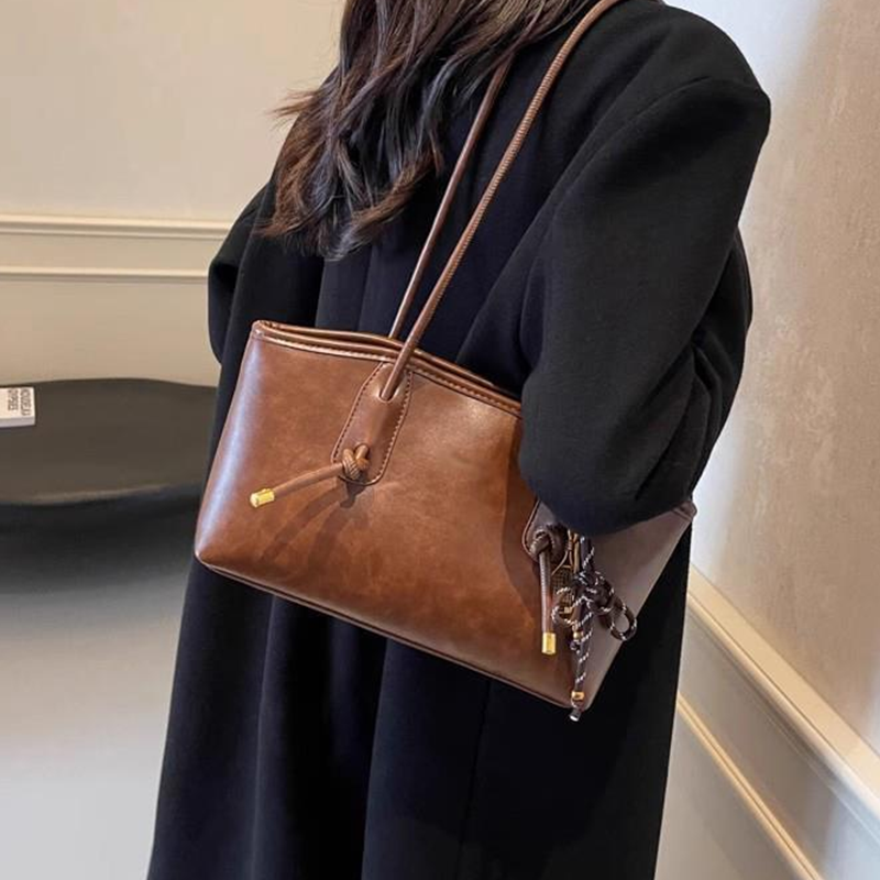 👜 50% RABATT 📸 | Y2K Axelväska i PU-Läder – Trendig Retro & Slitstark