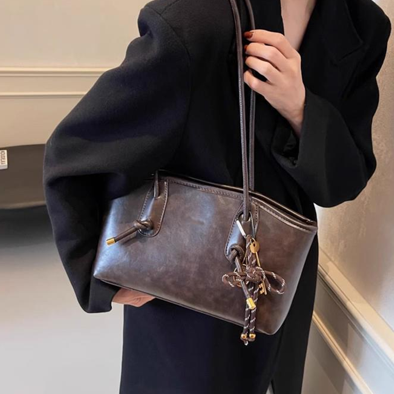👜 50% RABATT 📸 | Y2K Axelväska i PU-Läder – Trendig Retro & Slitstark