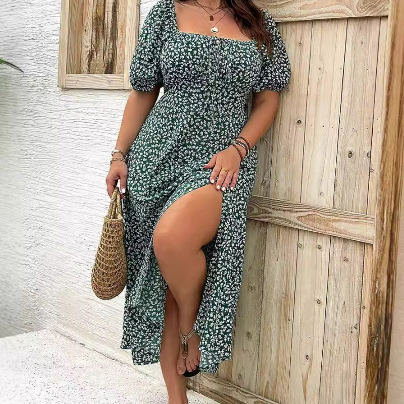 🔥🎁Nyhet 50 % RABATT🔥Klänning Plus Size med Kort Ärm, Slits och Blommönster