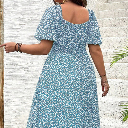 🔥🎁Nyhet 50 % RABATT🔥Klänning Plus Size med Kort Ärm, Slits och Blommönster