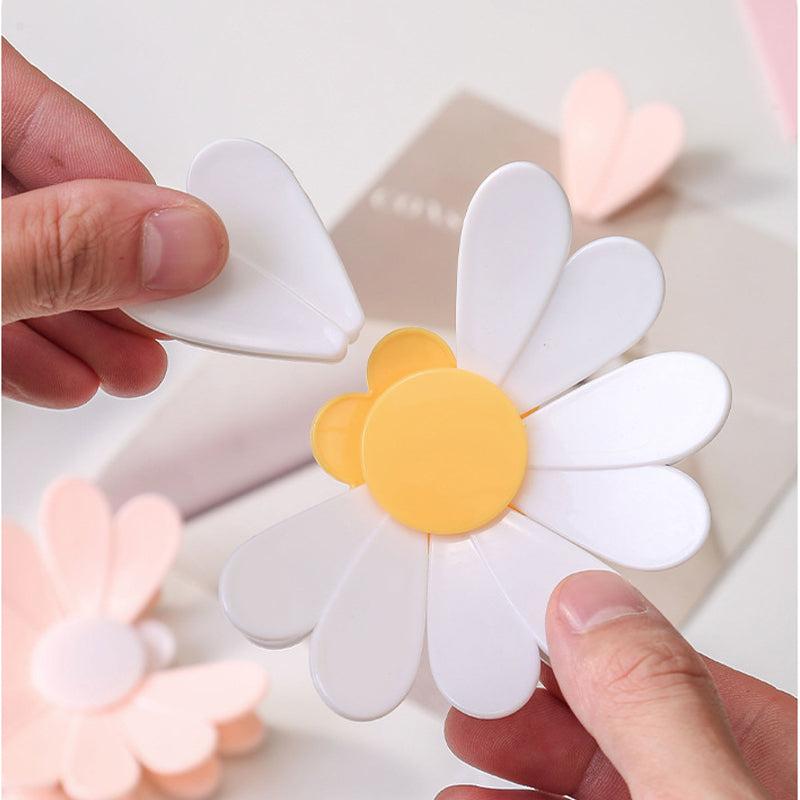 🌸 KÖP 1 FÅ 1 GRATIS! 🧺 Magnetiska Förseglingsklämmor med Prästkrageblomma – Hållbar, Dekorativ & Perfekt för Förvaring av Snacks & Kryddor 🍃