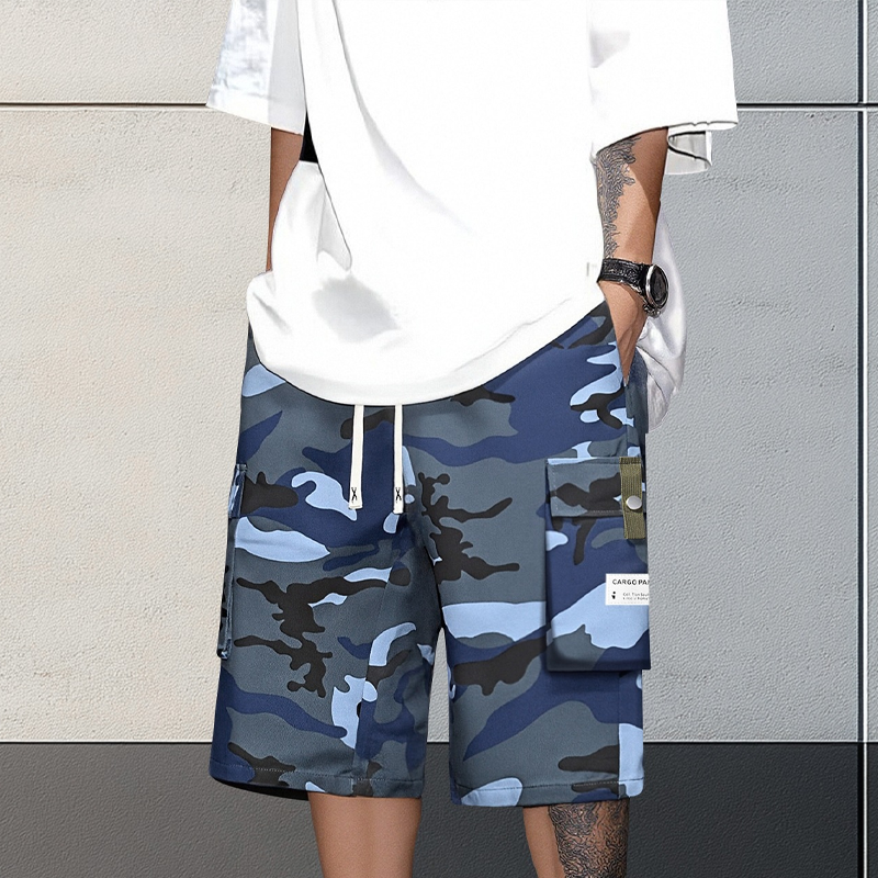 Herr camo cargoshorts med dragsko i midjan