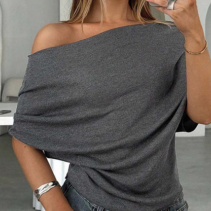 👚 50% RABATT ✨ | Asymmetrisk Topp – Bar Axel & Fladdermusärmar