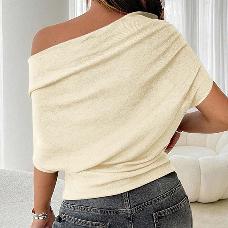 👚 50% RABATT ✨ | Asymmetrisk Topp – Bar Axel & Fladdermusärmar
