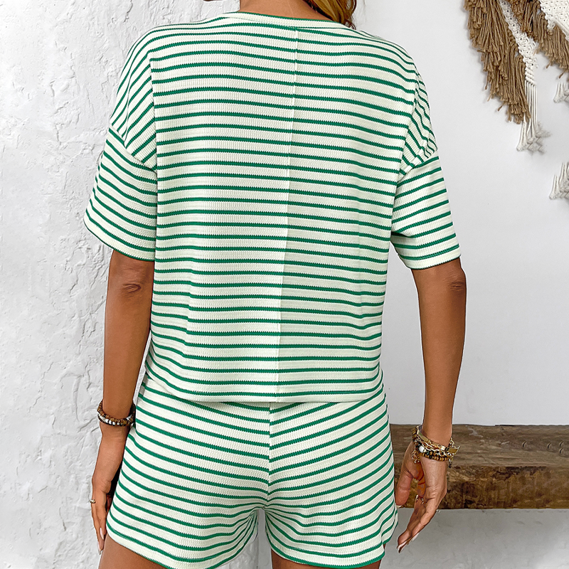 👚 50% RABATT! 🌸Tvådelat set med randig T-shirt och shorts för damer
