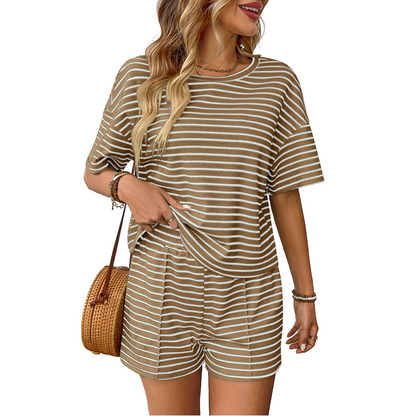 👚 50% RABATT! 🌸Tvådelat set med randig T-shirt och shorts för damer